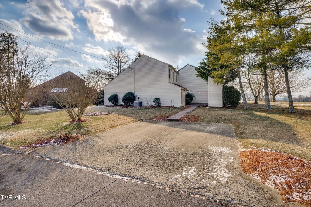 Photo of 1000 Lisa Drive, Church Hill, TN 37642 (MLS # 9990681)