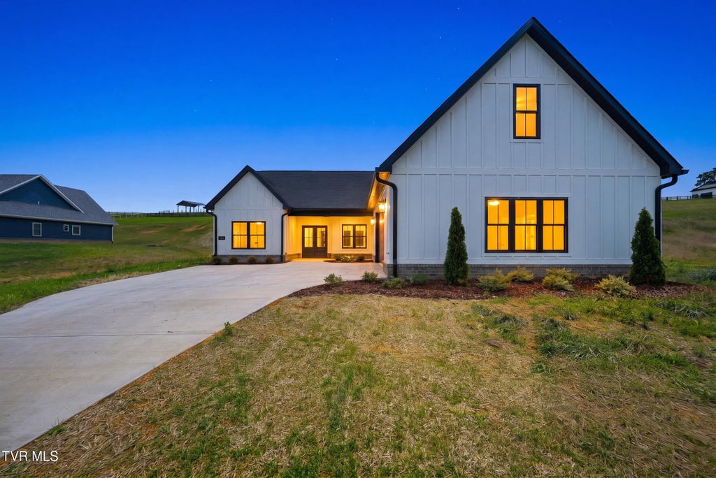 Photo of 118 Hulse Road, Jonesborough, TN 37659 (MLS # 9998549)