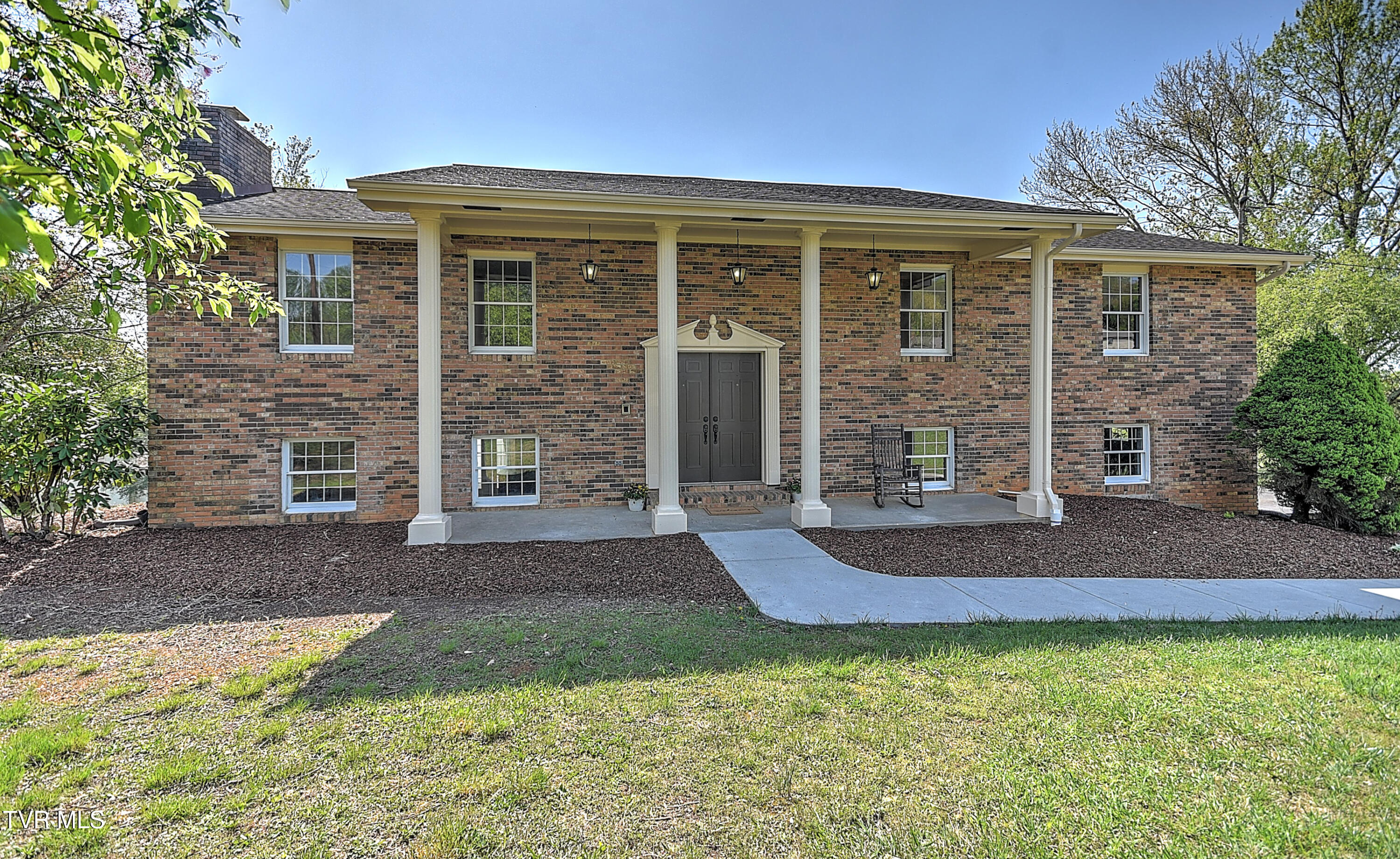 4828 Lake Park Court, Kingsport, Tennessee image 5