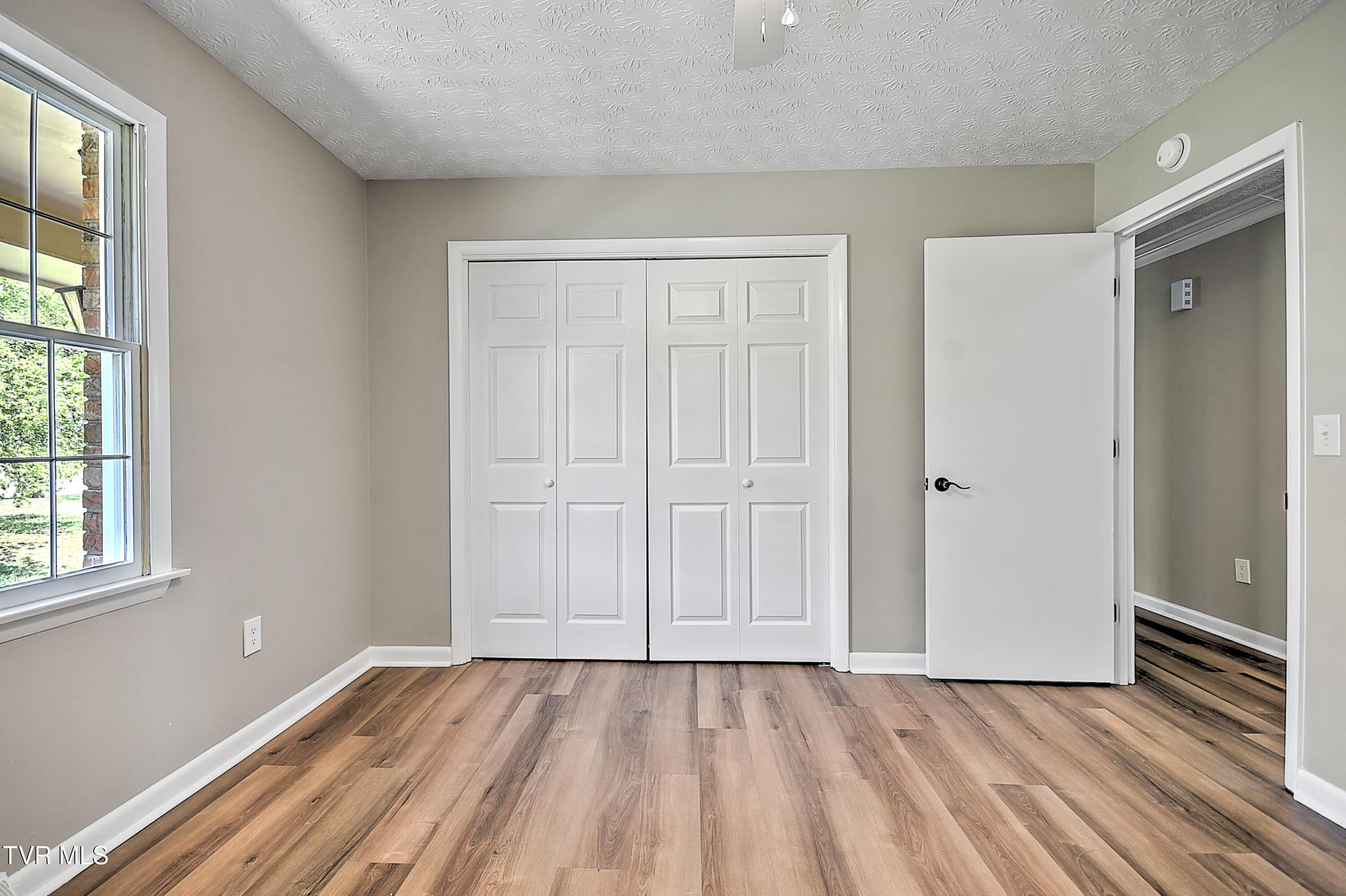 4828 Lake Park Court, Kingsport, Tennessee image 24