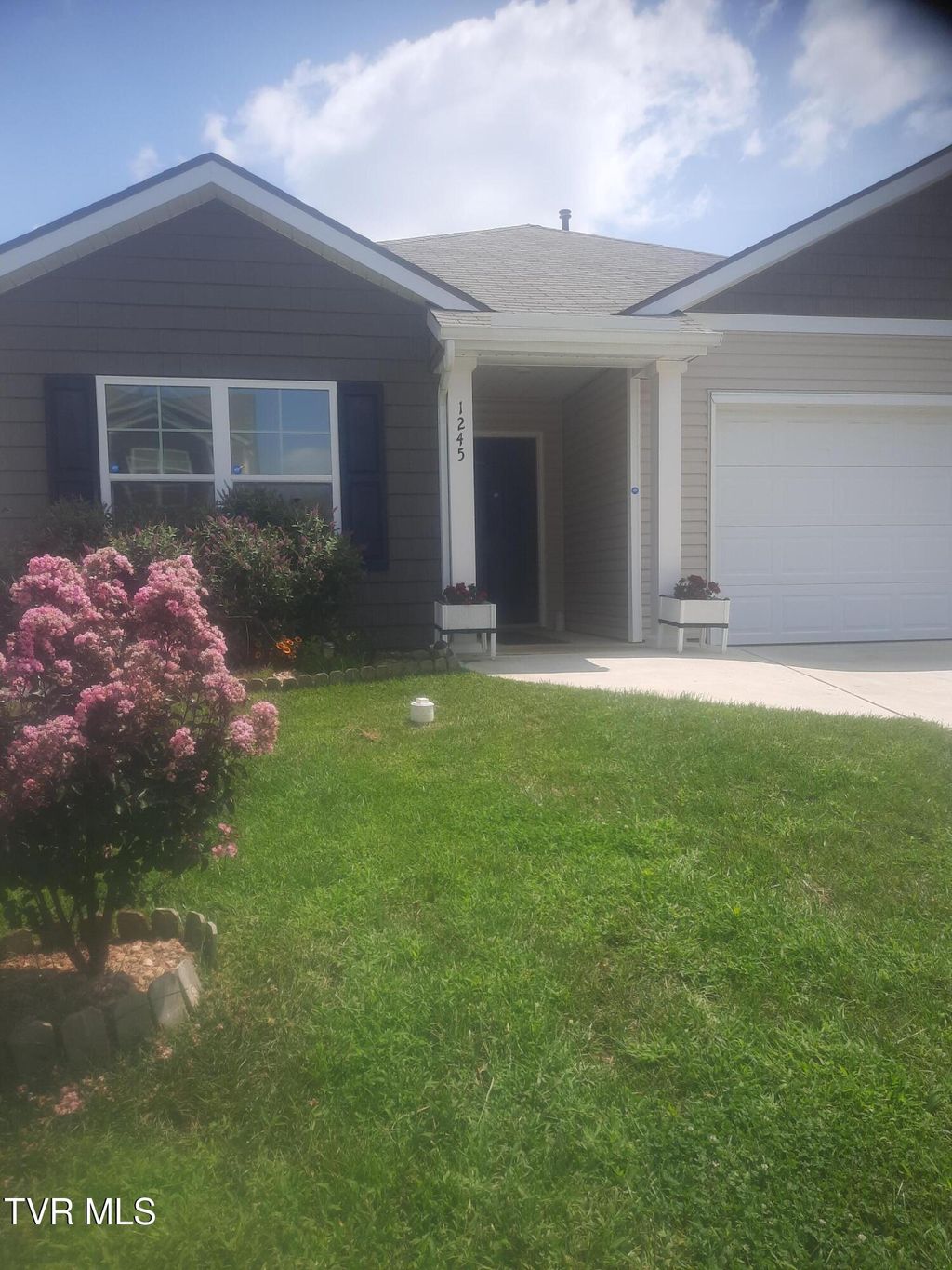 Photo of 1245 Stamp Lodge Road, Kingsport, TN 37660 (MLS # 9987667)