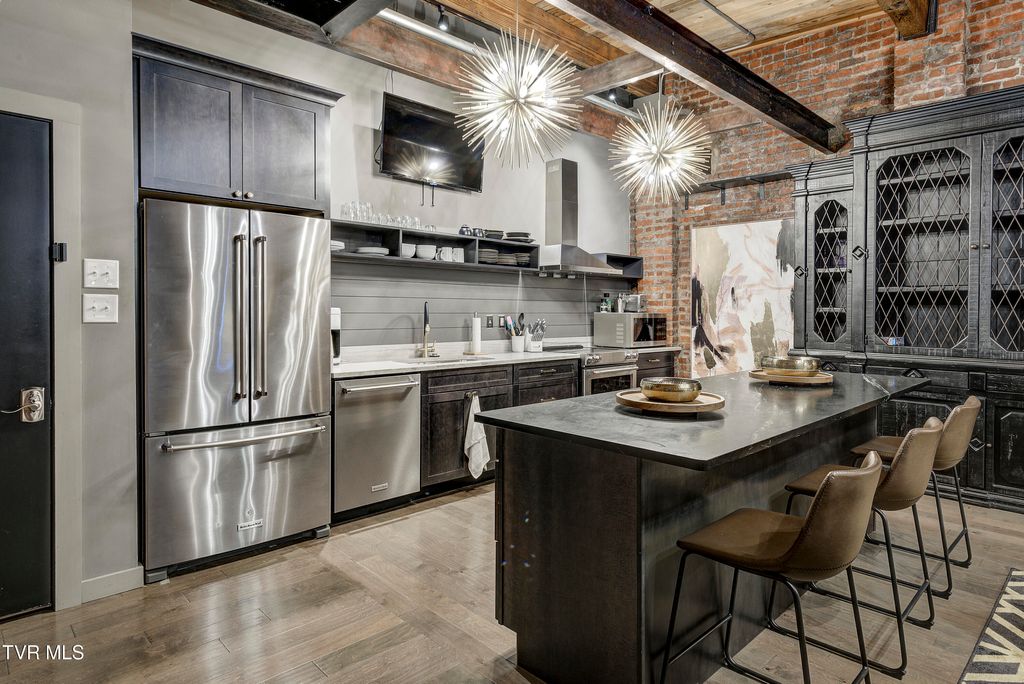 Photo of 809 State Street #301, Bristol, VA 24201 (MLS # 9987839)