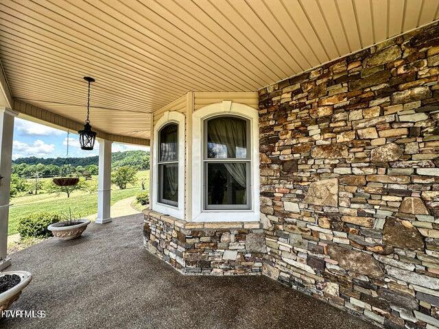 1292 Pump Springs Road