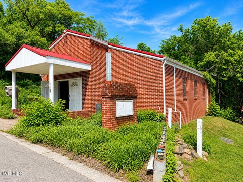Photo of 19331910 Lowell Drive, Kingsport, TN 37660 (MLS # 9997245)