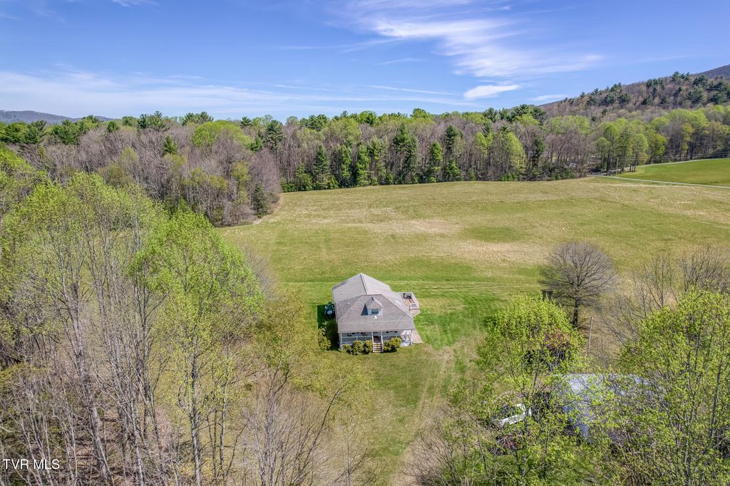 Photo of 1650 Sluder Road, Shady Valley, TN 37688 (MLS # 9994174)