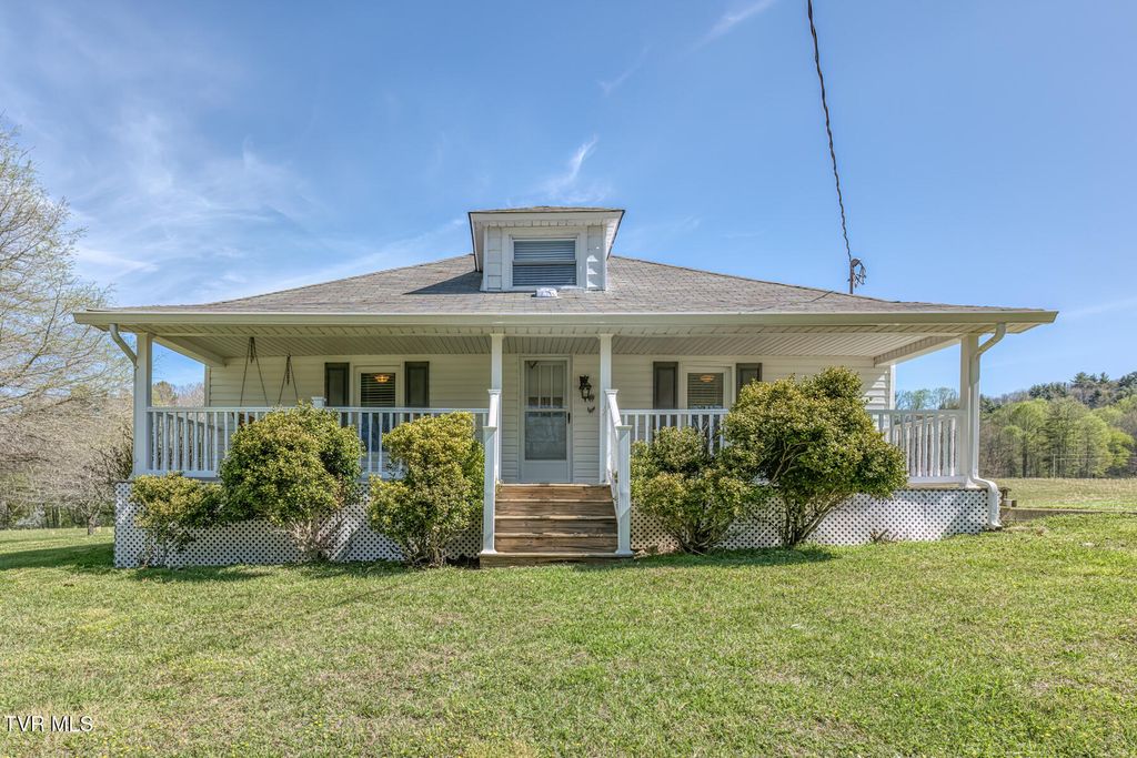 Photo of 1650 Sluder Road, Shady Valley, TN 37688 (MLS # 9994174)