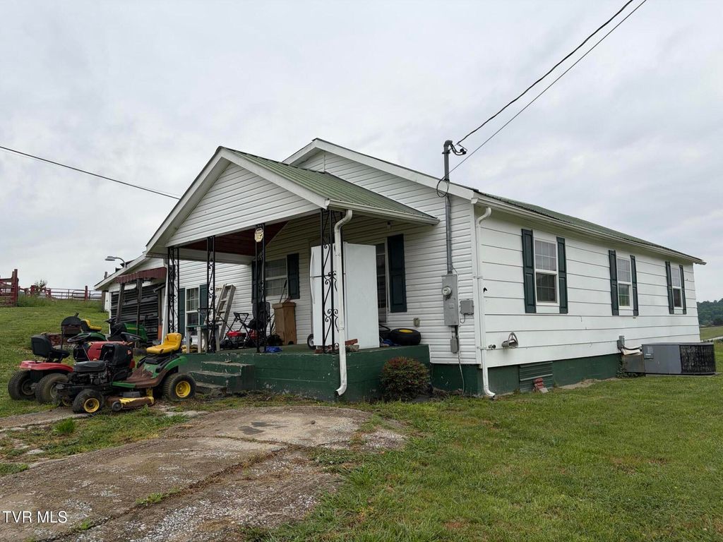 Photo of 231 Jarrett Road, Limestone, TN 37681 (MLS # 9995079)