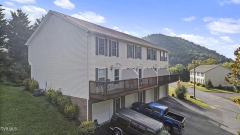Photo of 112 Winners Circle #F2, Bristol, TN 37620 (MLS # 9992023)