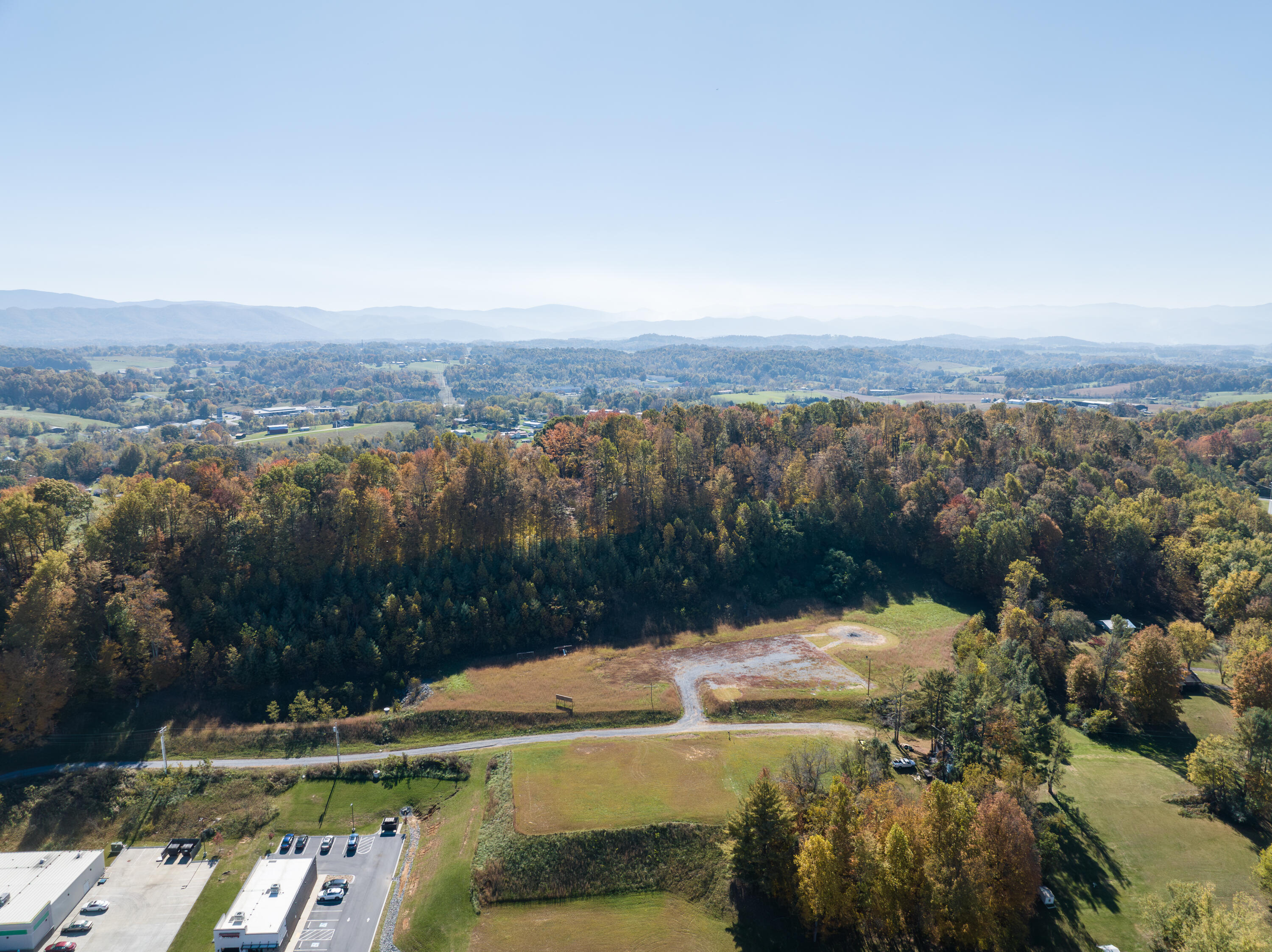 140 Hills Drive, Jonesborough, Tennessee image 2