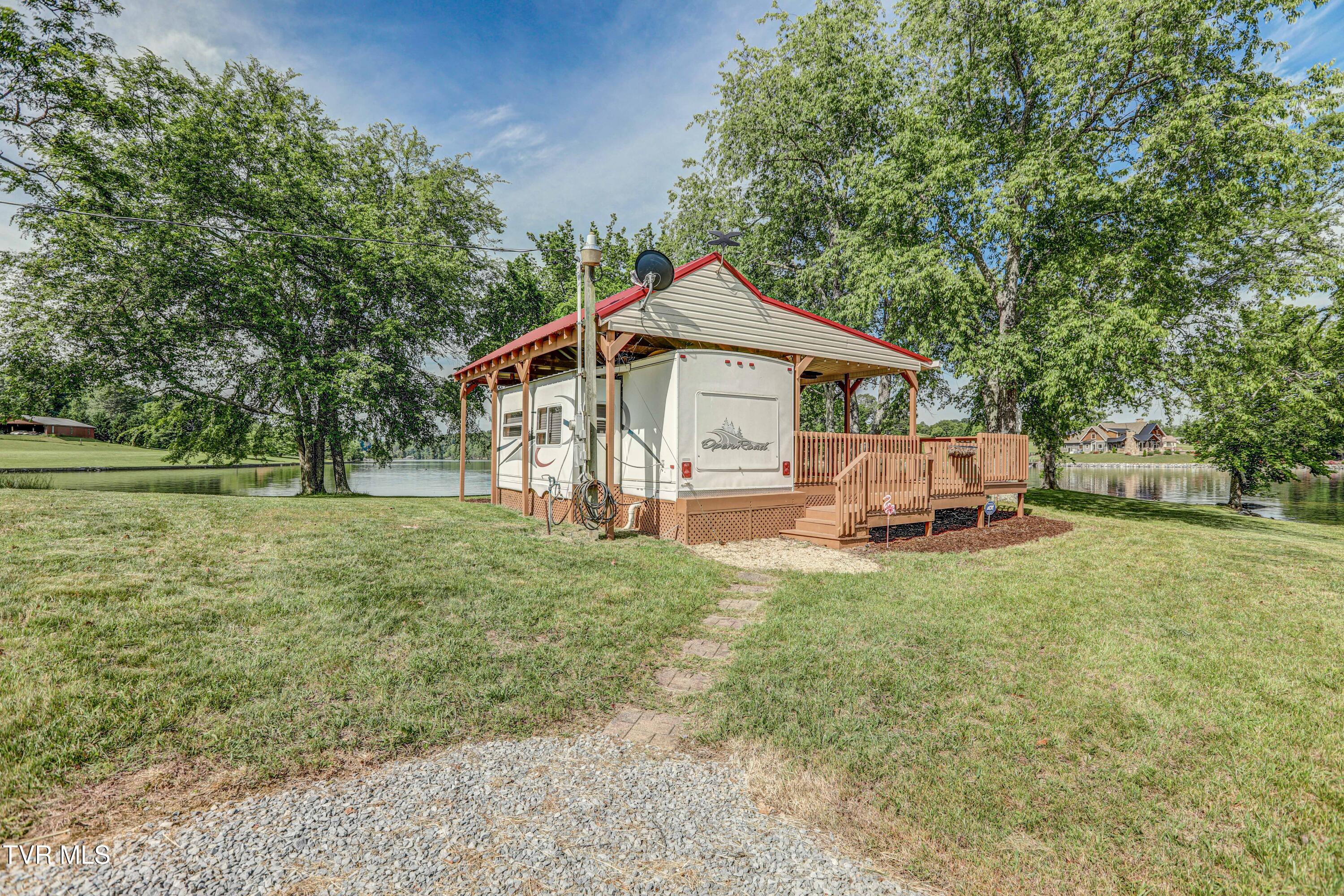 488 Sportsman Dock Road, Piney Flats, Tennessee image 6