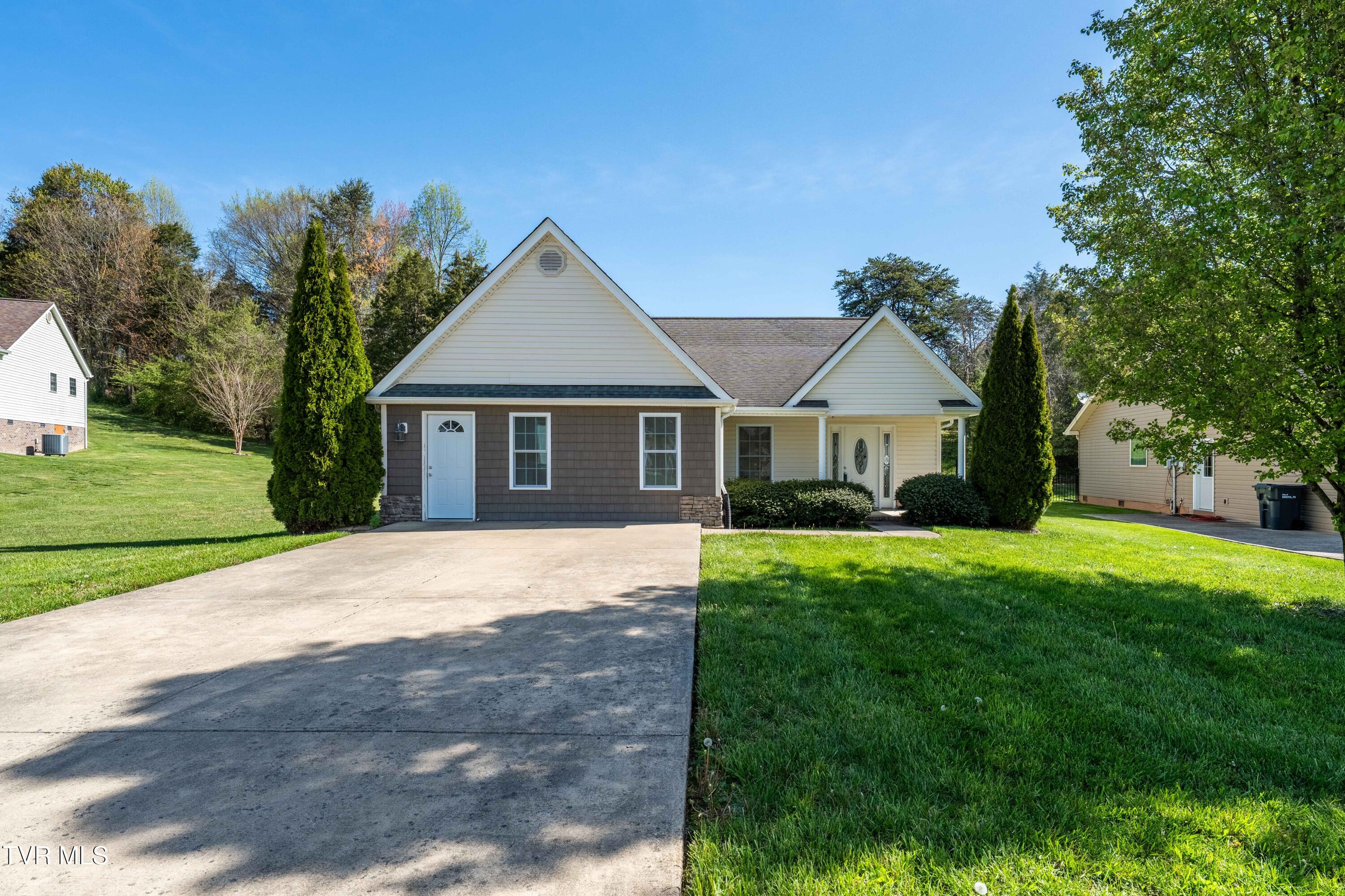 250 Bradford Lane, Bristol, Tennessee image 1