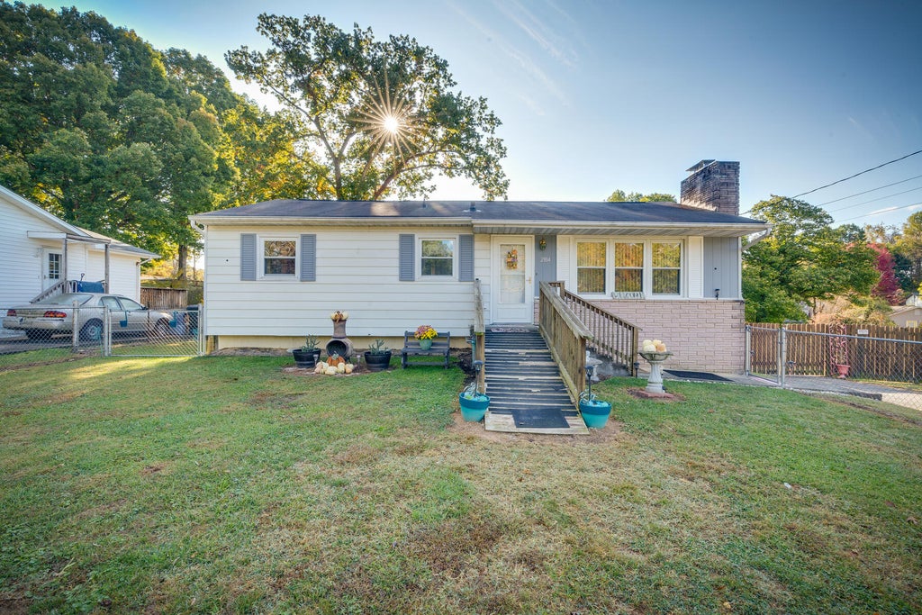 Photo of 2104 Osborne Street, Bristol, VA 24201 (MLS # 9998434)