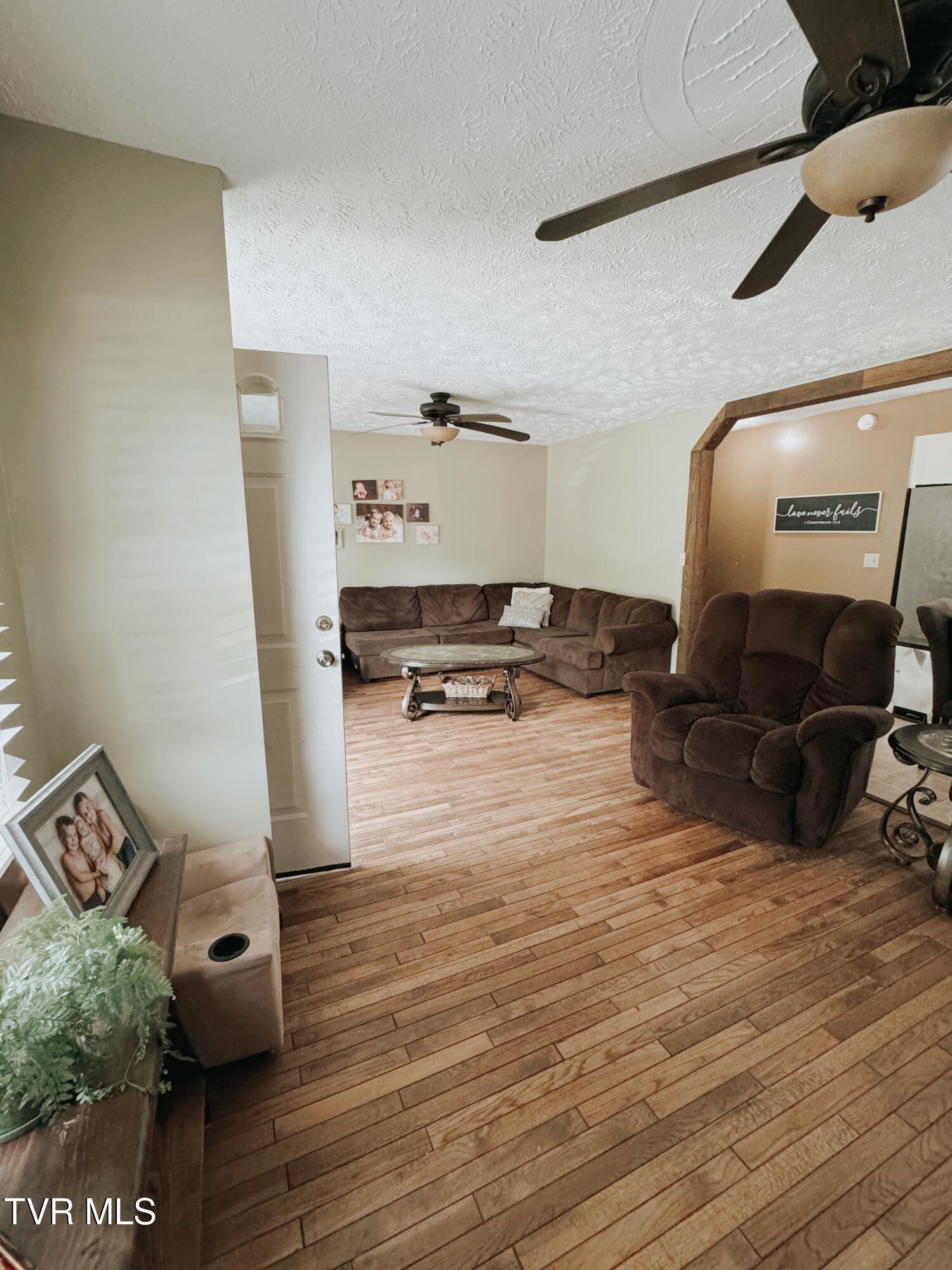 1478 Belchers Fork Road, Grundy, Virginia image 28