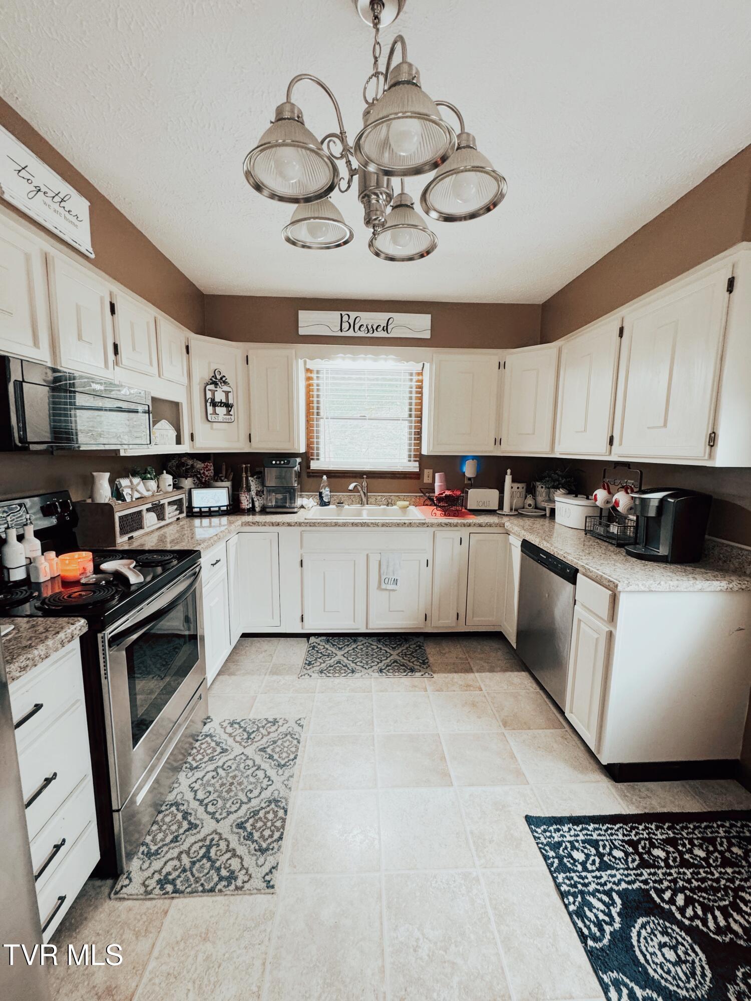 1478 Belchers Fork Road, Grundy, Virginia image 15