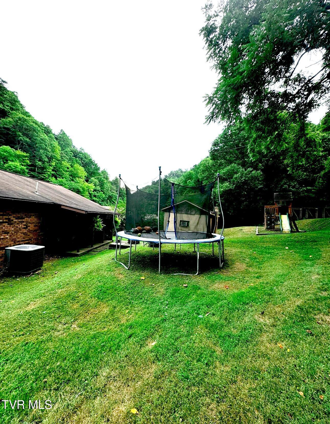 1478 Belchers Fork Road, Grundy, Virginia image 3