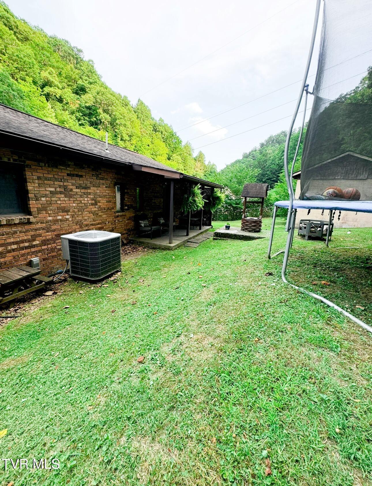 1478 Belchers Fork Road, Grundy, Virginia image 9