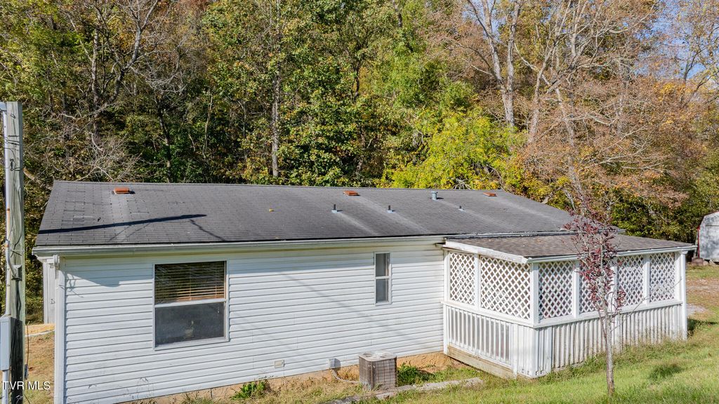Photo of 750 Gass Memorial Road, Greeneville, TN 37745 (MLS # 9987267)