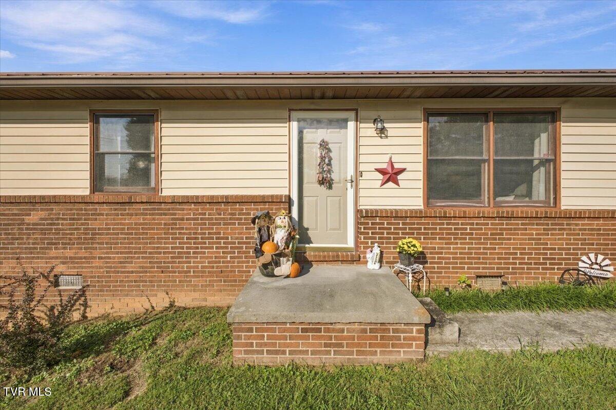 1014 Borowood Court