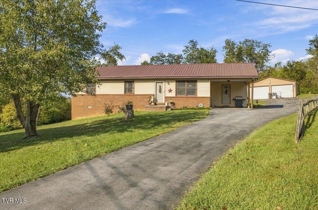 Photo of 1014 Borowood Court, Jonesborough, TN 37659 (MLS # 10002204)