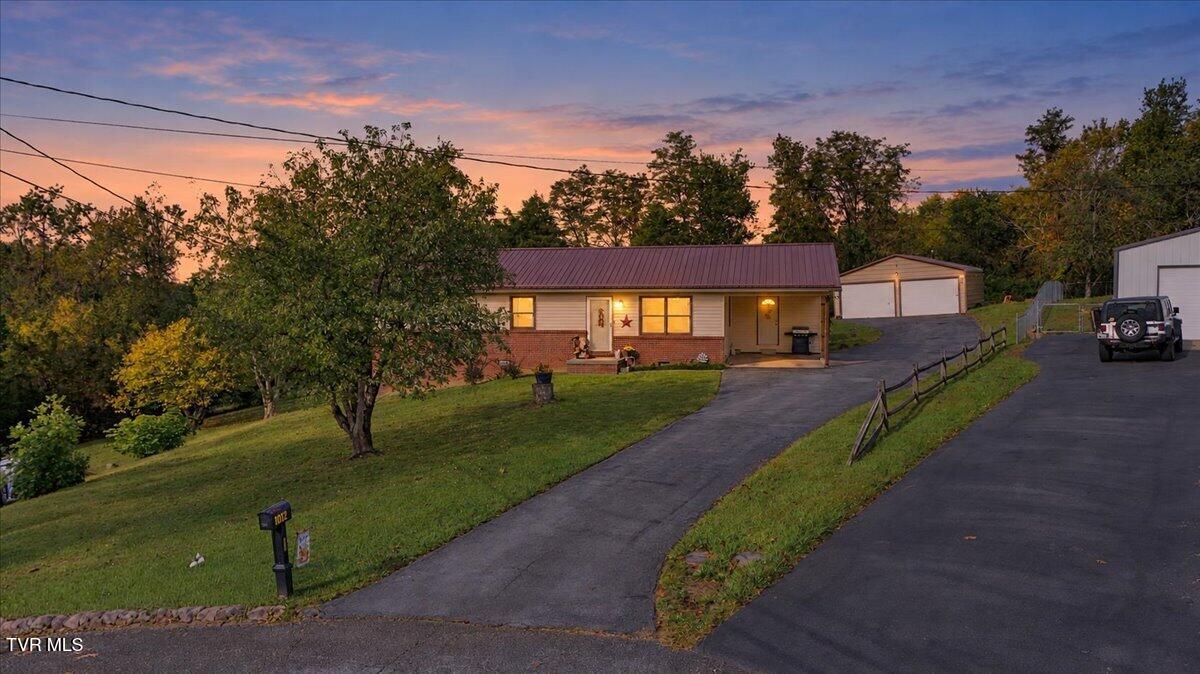 1014 Borowood Court