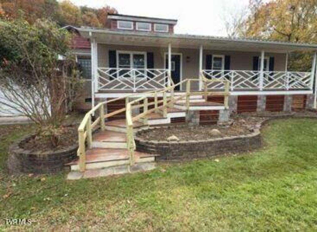 Photo of 164 Riverview Drive, Johnson City, TN 37601 (MLS # 9988508)