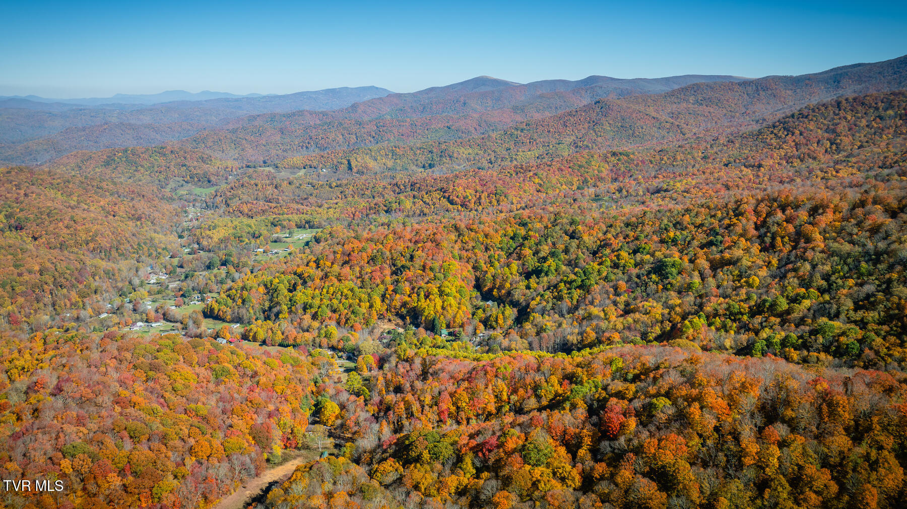 119 Hughes Hollow Road, Roan Mountain, Tennessee image 11