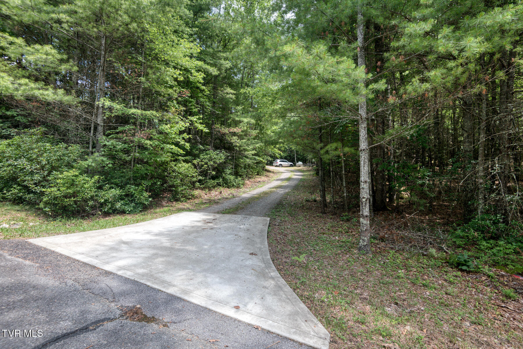 140 Apache Trail, Mountain City, Tennessee image 34