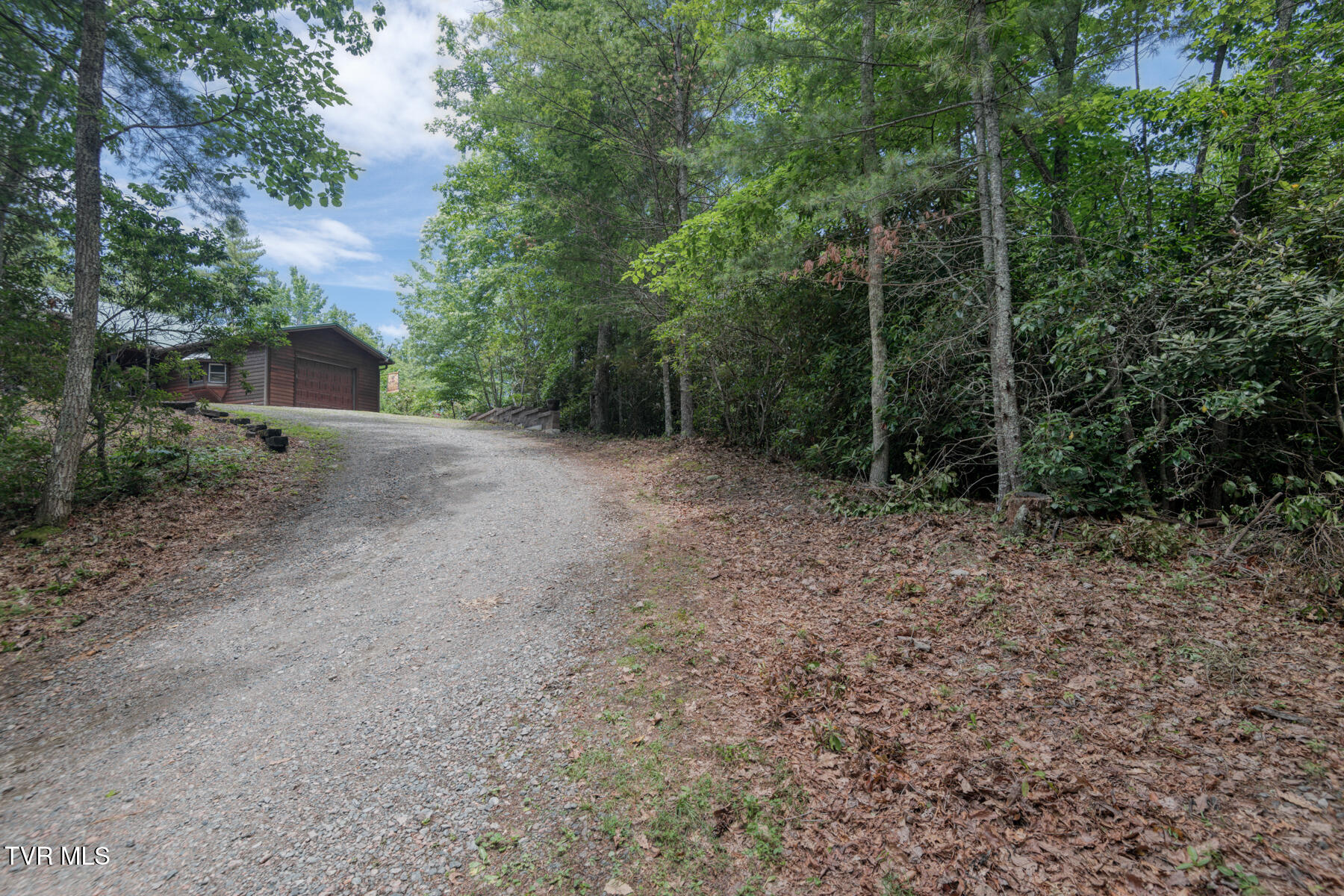 140 Apache Trail, Mountain City, Tennessee image 35