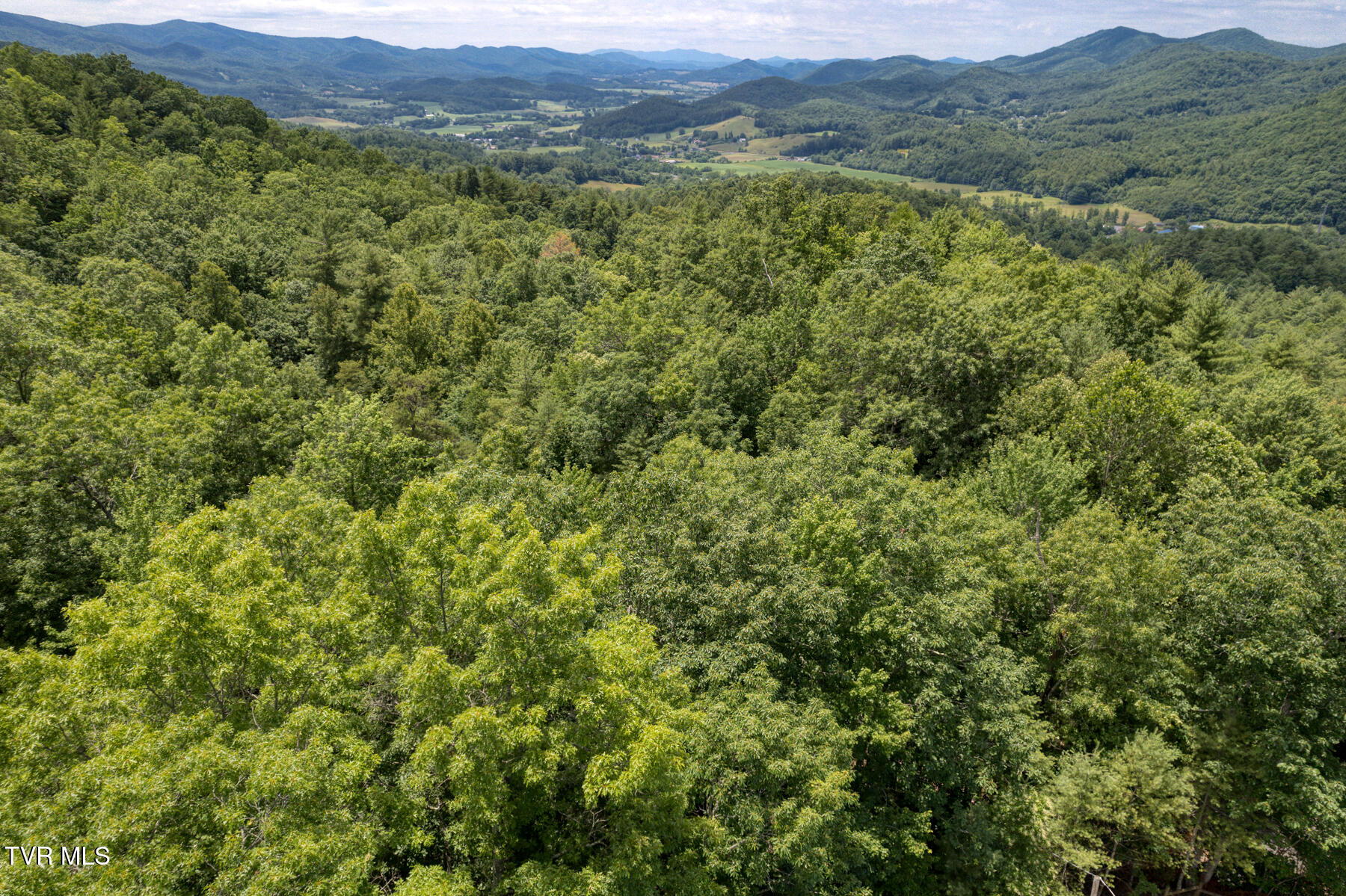 140 Apache Trail, Mountain City, Tennessee image 38