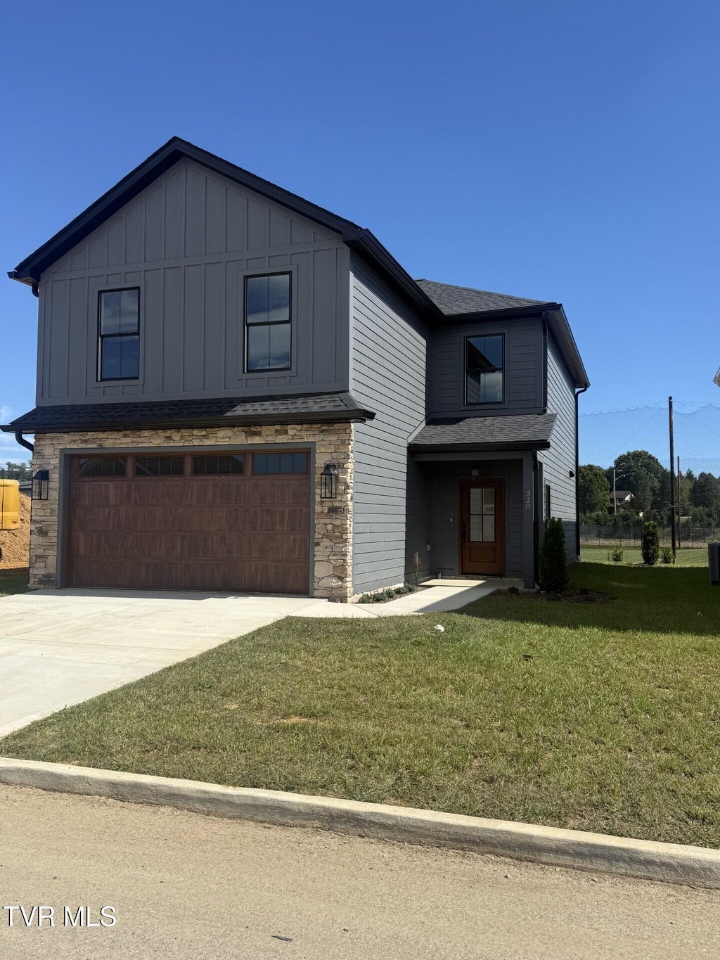 Photo of 328 Monroe Drive, Bristol, TN 37620 (MLS # 10001772)