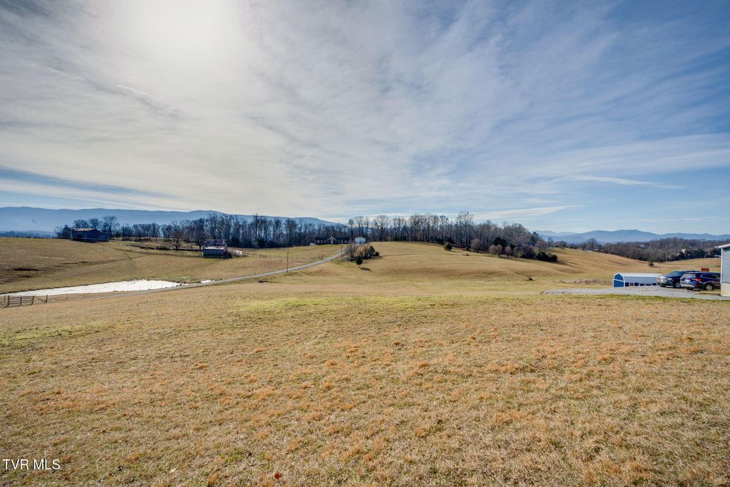 Photo of 23 Sunnyside Loop, Greeneville, TN 37743 (MLS # 9991349)
