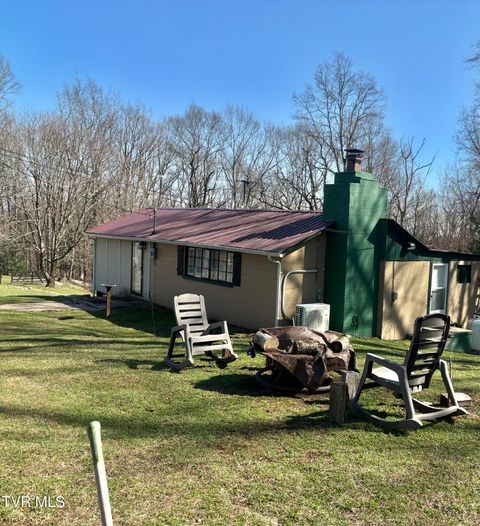 Homes For Sale - 306 Black Hill Drive<br/> Scott County, Coeburn, VA 24230