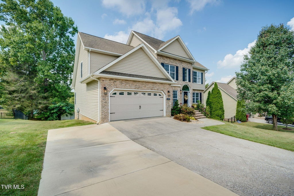 Photo of 202 Jessicas Way, Johnson City, TN 37615 (MLS # 10001149)