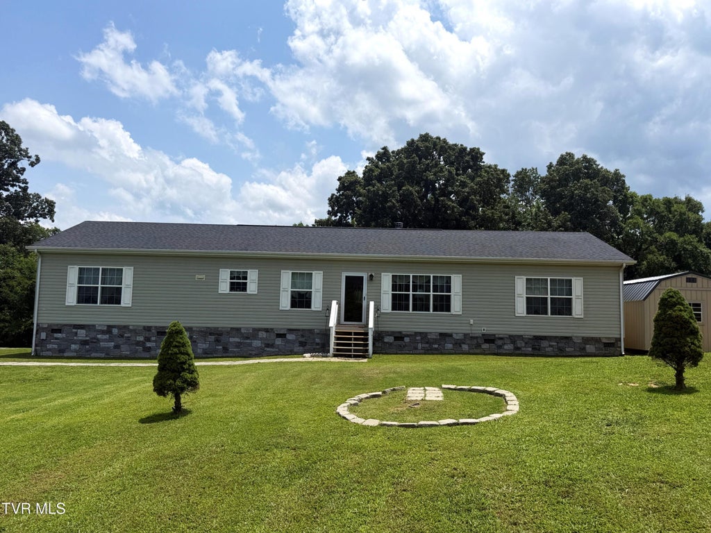 Photo of 1930 Sail Road, Newport, TN 37821 (MLS # 9997467)