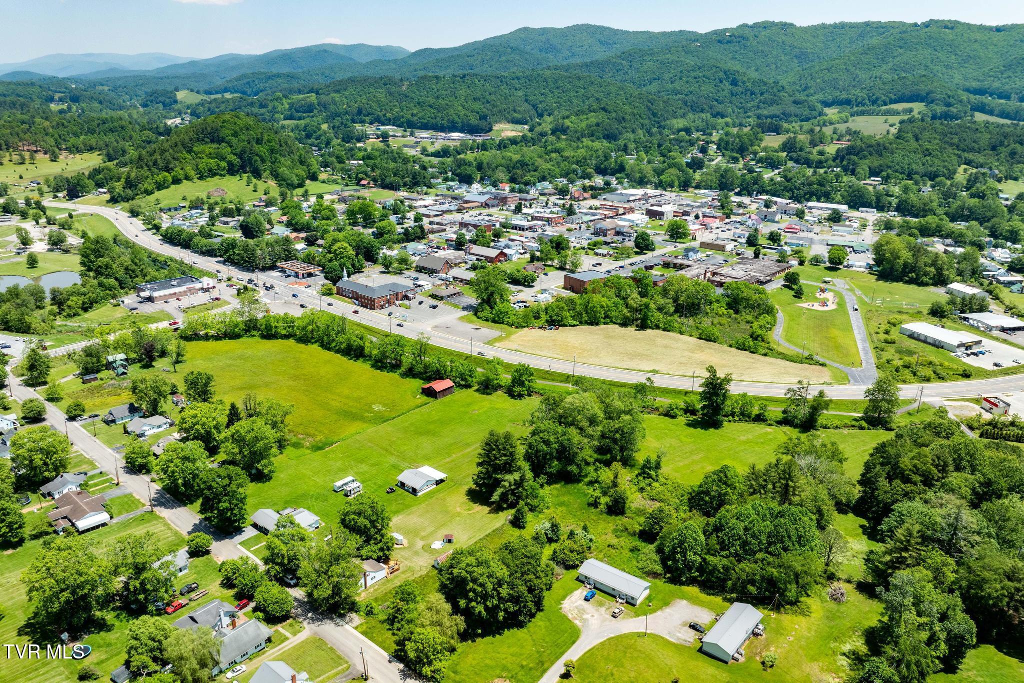 233 Shoun Street, Mountain City, Tennessee image 4