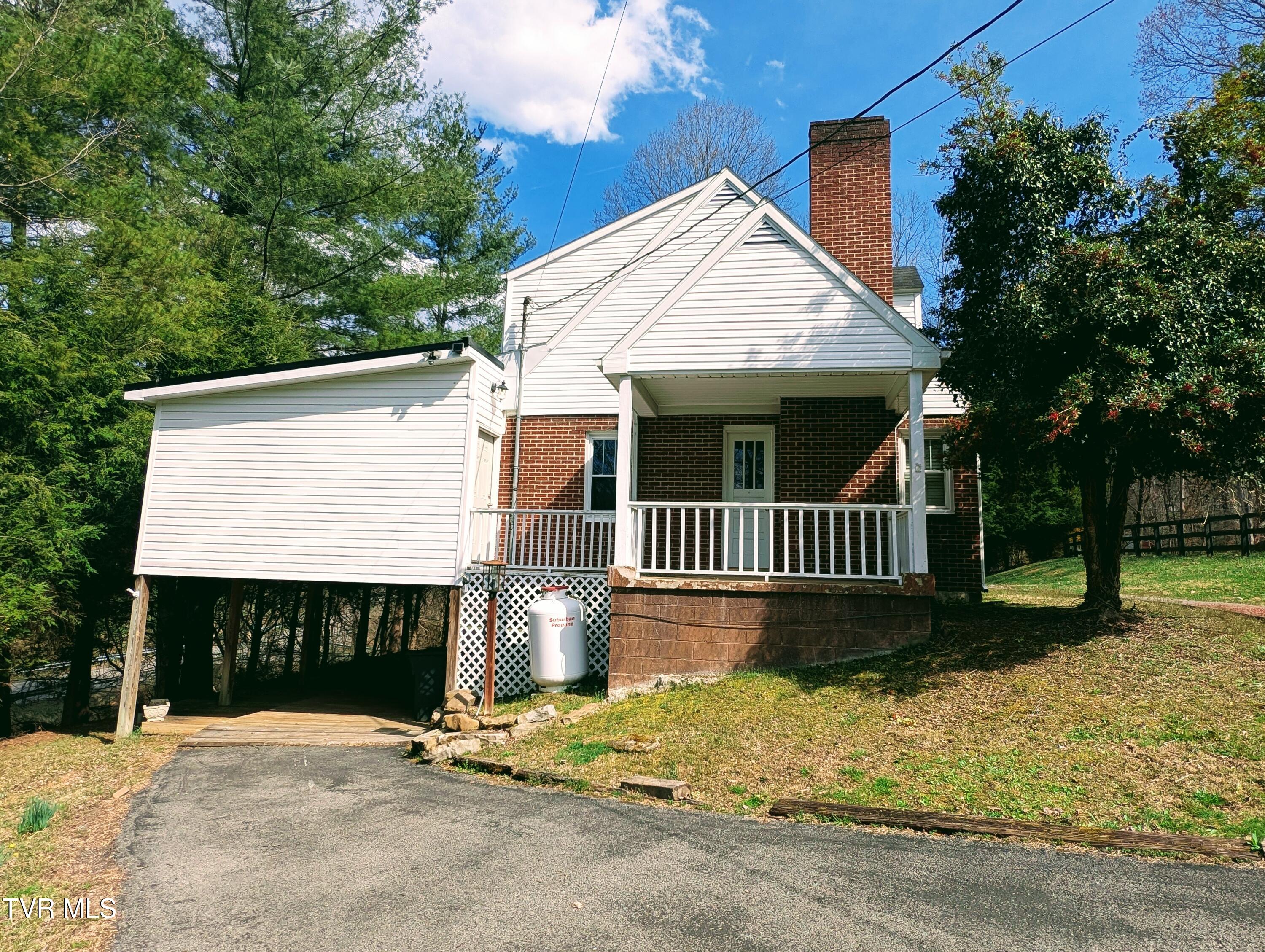 177 Happy Valley Drive, Clintwood, Virginia image 3
