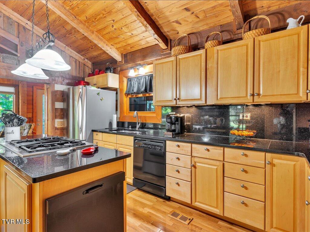 3429 Connie Lane, White Pine, Tennessee image 11