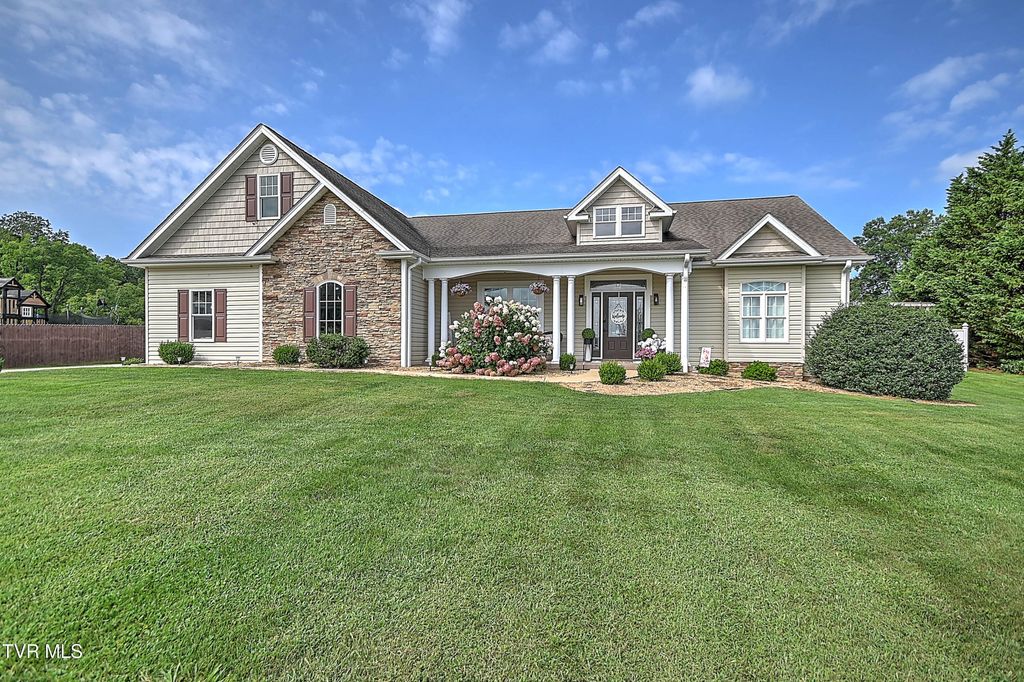 Photo of 19796 Spur Strap Road, Bristol, VA 24202 (MLS # 9989727)