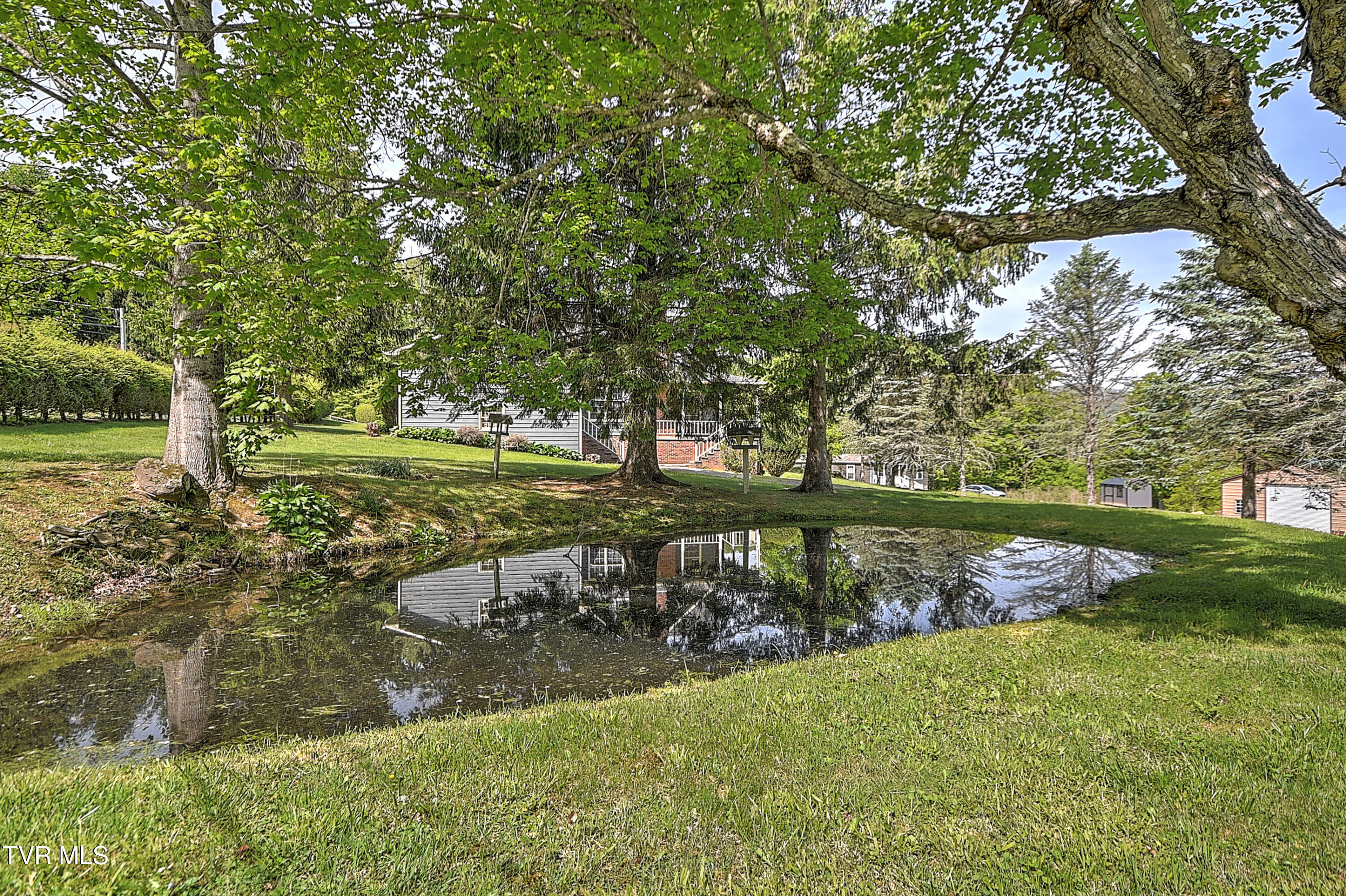 602 Heaton Creek Road