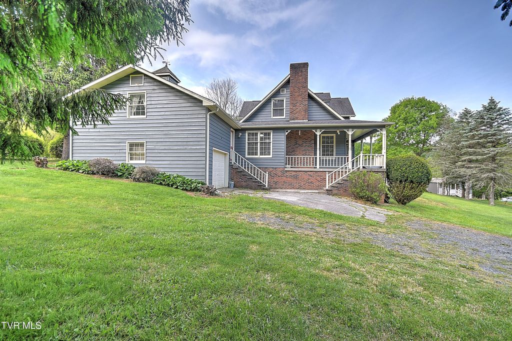 Photo of 602 Heaton Creek Road, Roan Mountain, TN 37687 (MLS # 9994961)