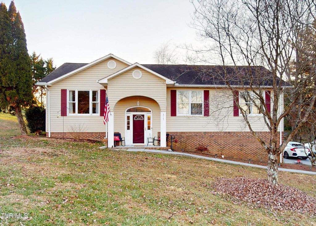 Photo of 167 Highland Hills Drive, Gray, TN 37615 (MLS # 9990468)