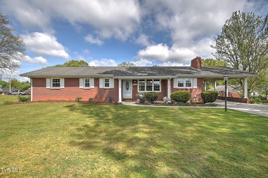 Photo of 879 Wayne Avenue, Abingdon, VA 24210 (MLS # 9994138)