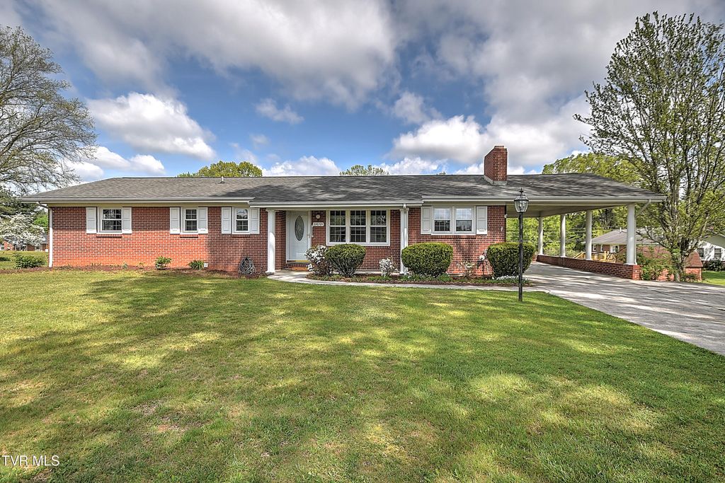 Photo of 879 Wayne Avenue, Abingdon, VA 24210 (MLS # 9994138)