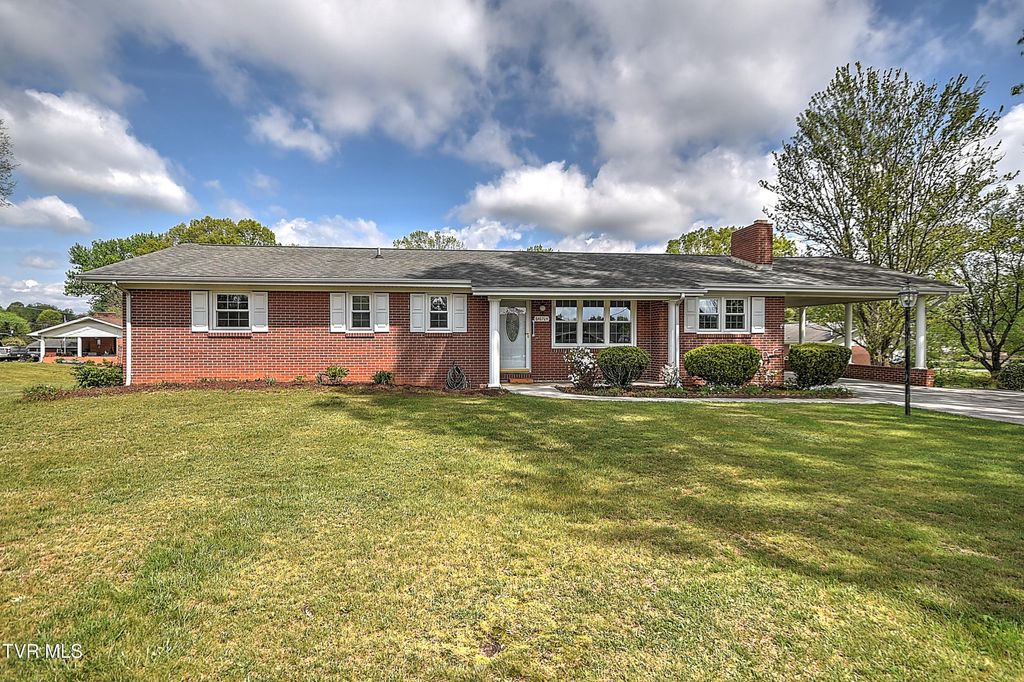 Photo of 879 Wayne Avenue, Abingdon, VA 24210 (MLS # 9994138)