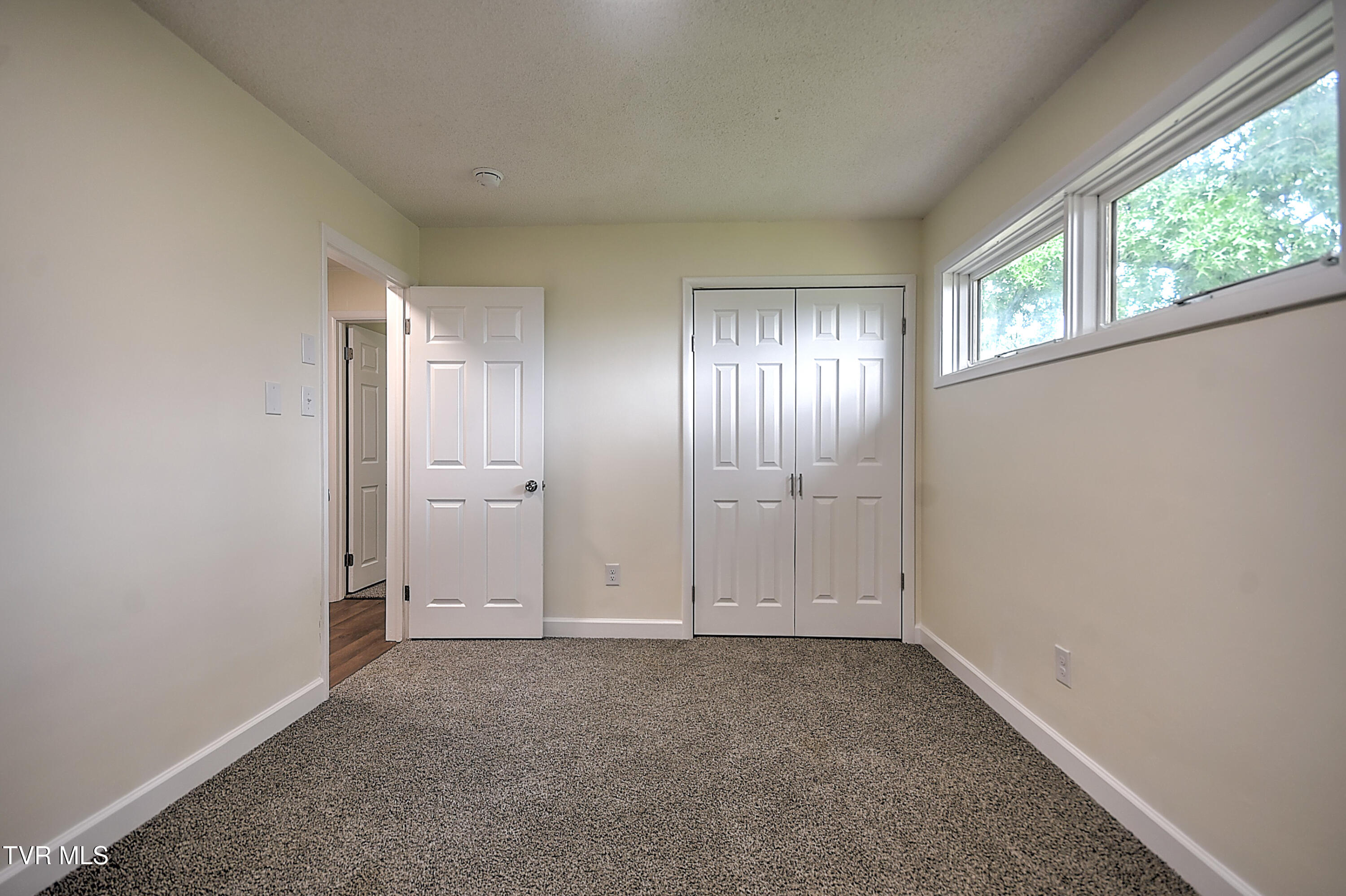 310 Knob Hill Drive, Bristol, Tennessee image 34