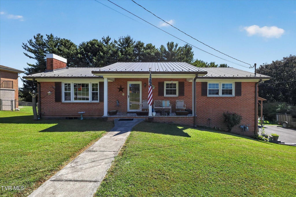 Photo of 329 Spring Hill Terrace, Bristol, VA 24201 (MLS # 9998934)