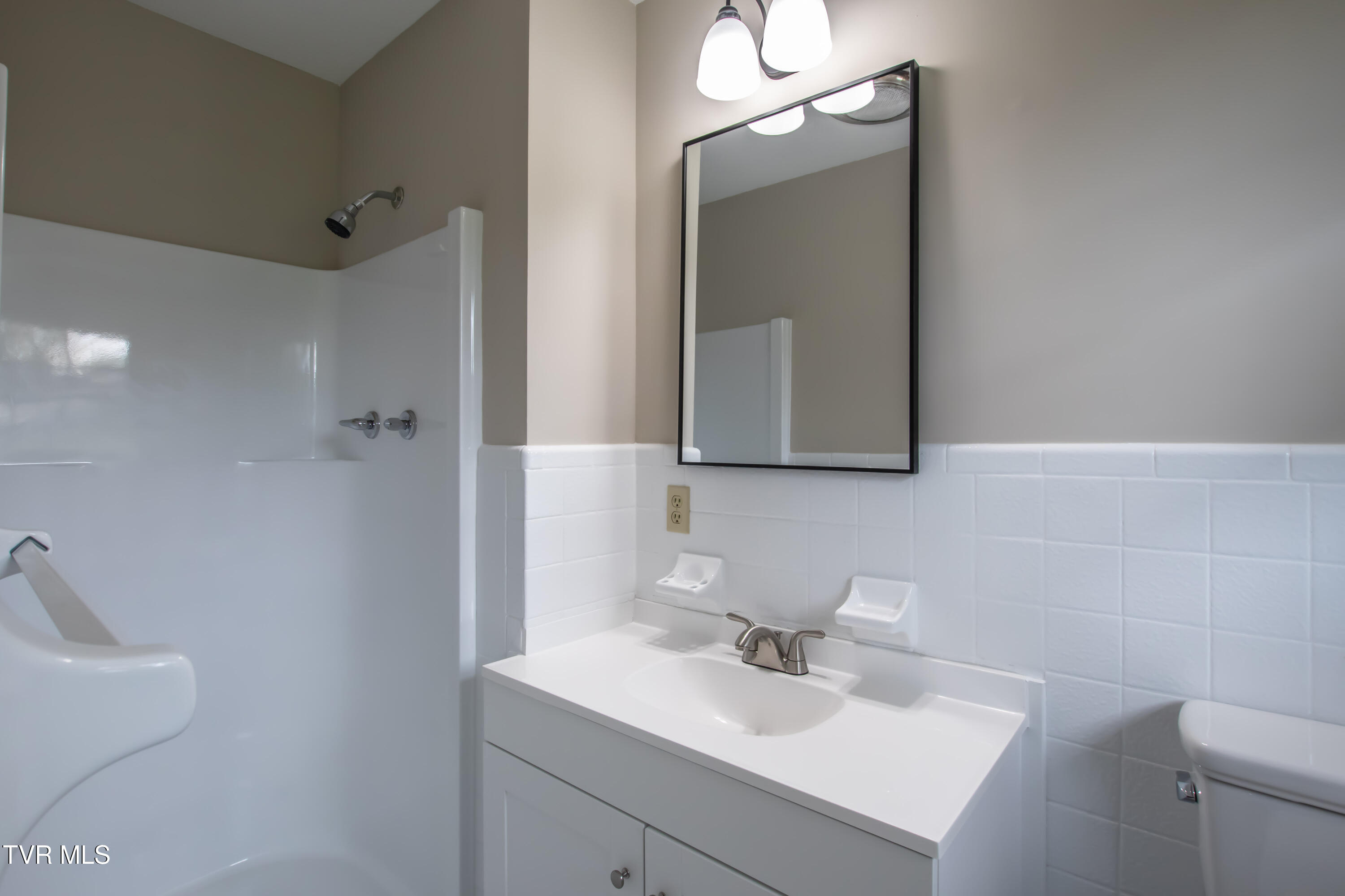 7324 White Pine Circle, Bristol, Virginia image 38