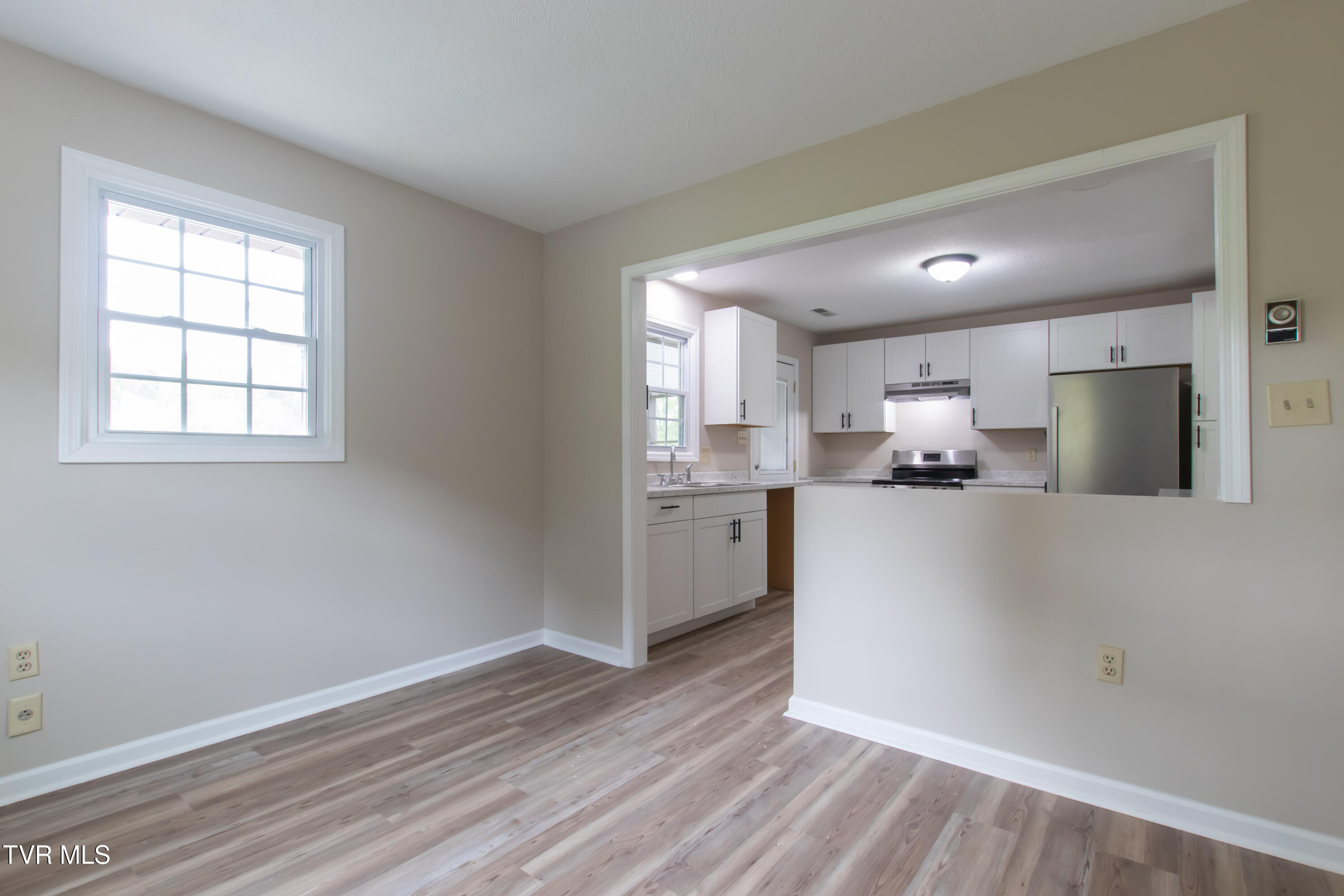 7324 White Pine Circle, Bristol, Virginia image 24