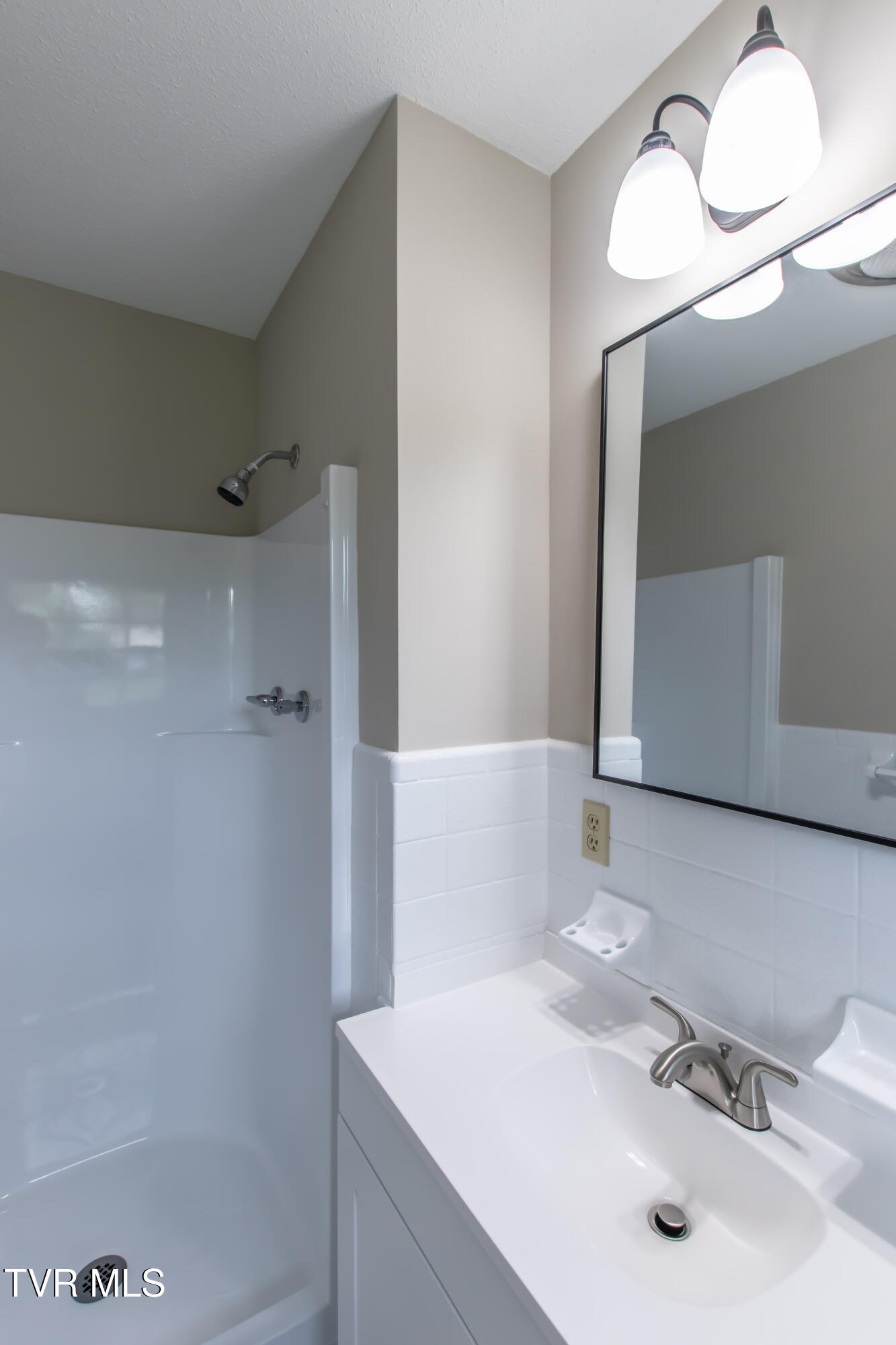 7324 White Pine Circle, Bristol, Virginia image 39