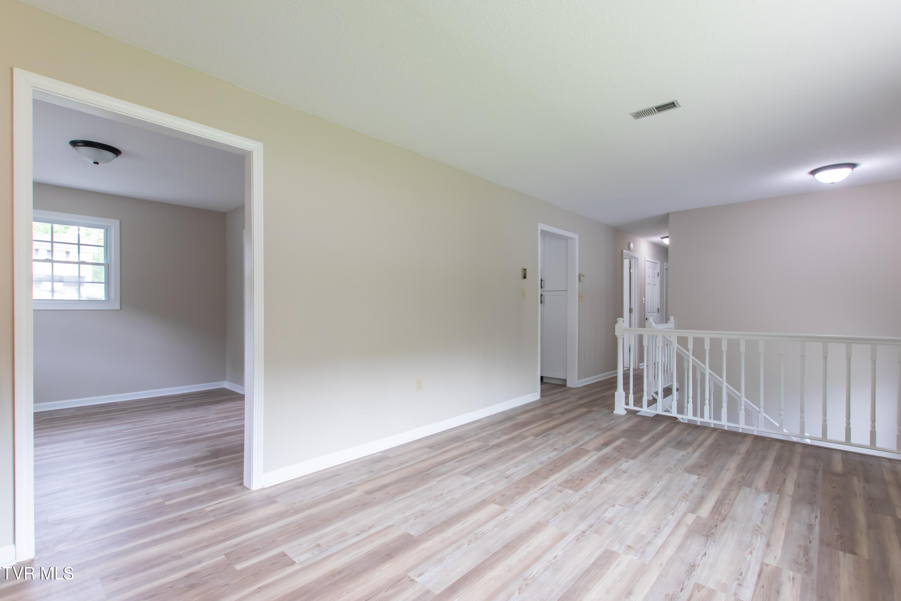 7324 White Pine Circle, Bristol, Virginia image 25